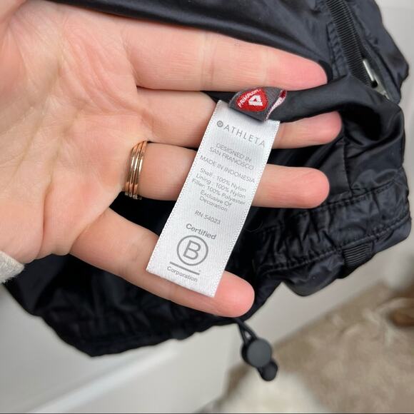 Athleta Summit Black Insulated Longline Parka Rain Jacket Size Small - Picture 7 of 9